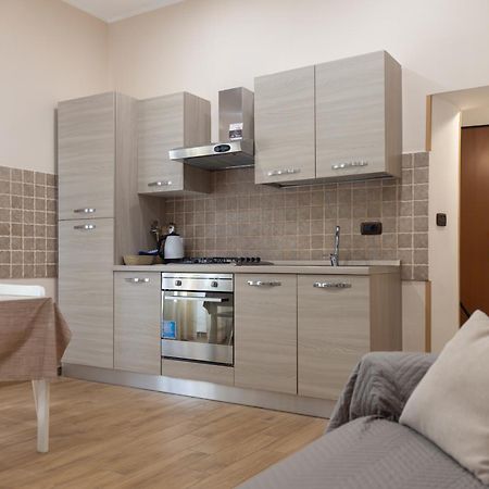 Casa Vacanze Alla Maison Фиумичино Екстериор снимка