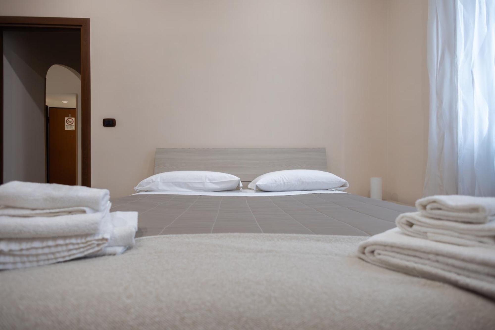 Casa Vacanze Alla Maison Фиумичино Екстериор снимка