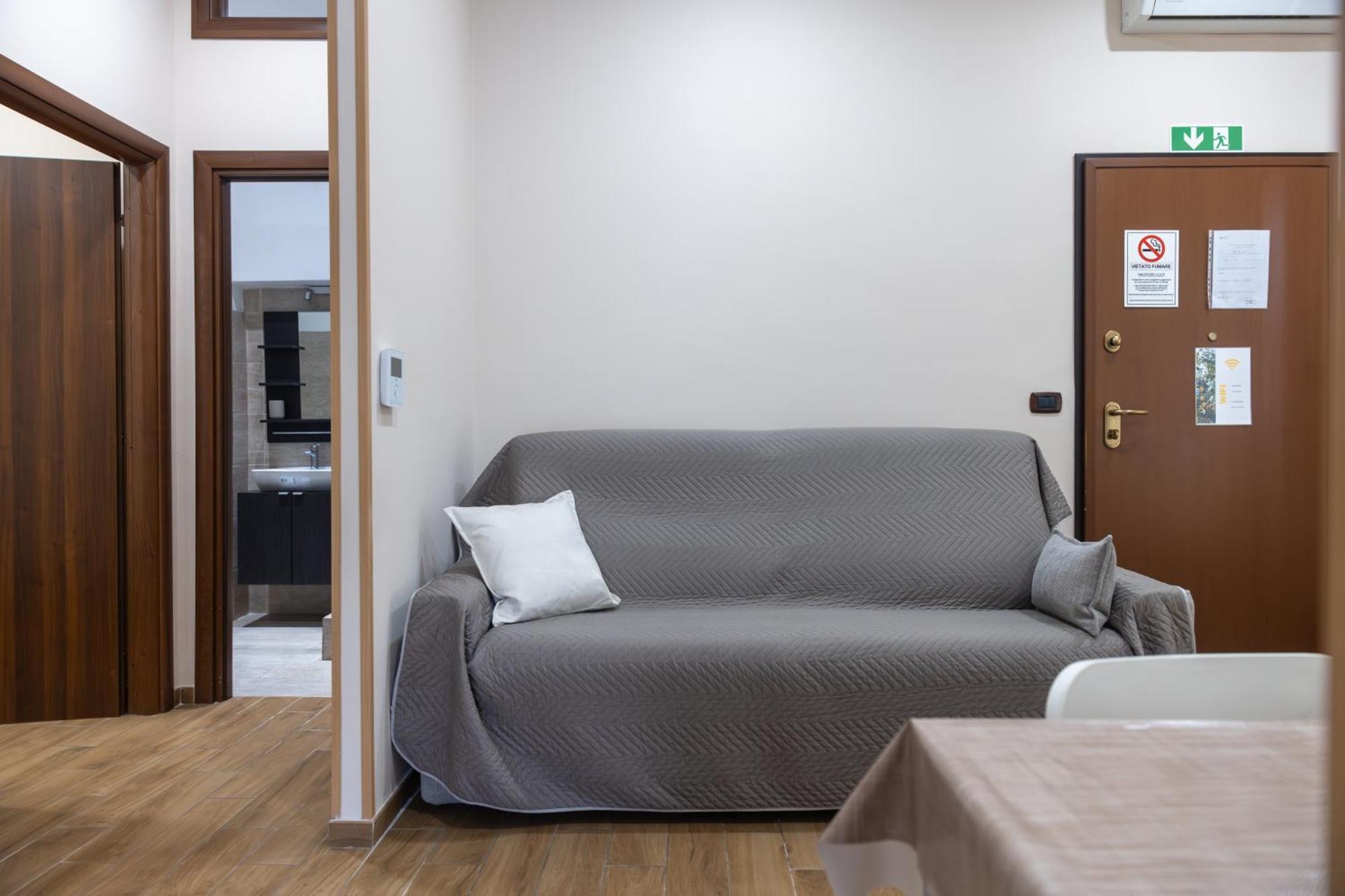 Casa Vacanze Alla Maison Фиумичино Екстериор снимка