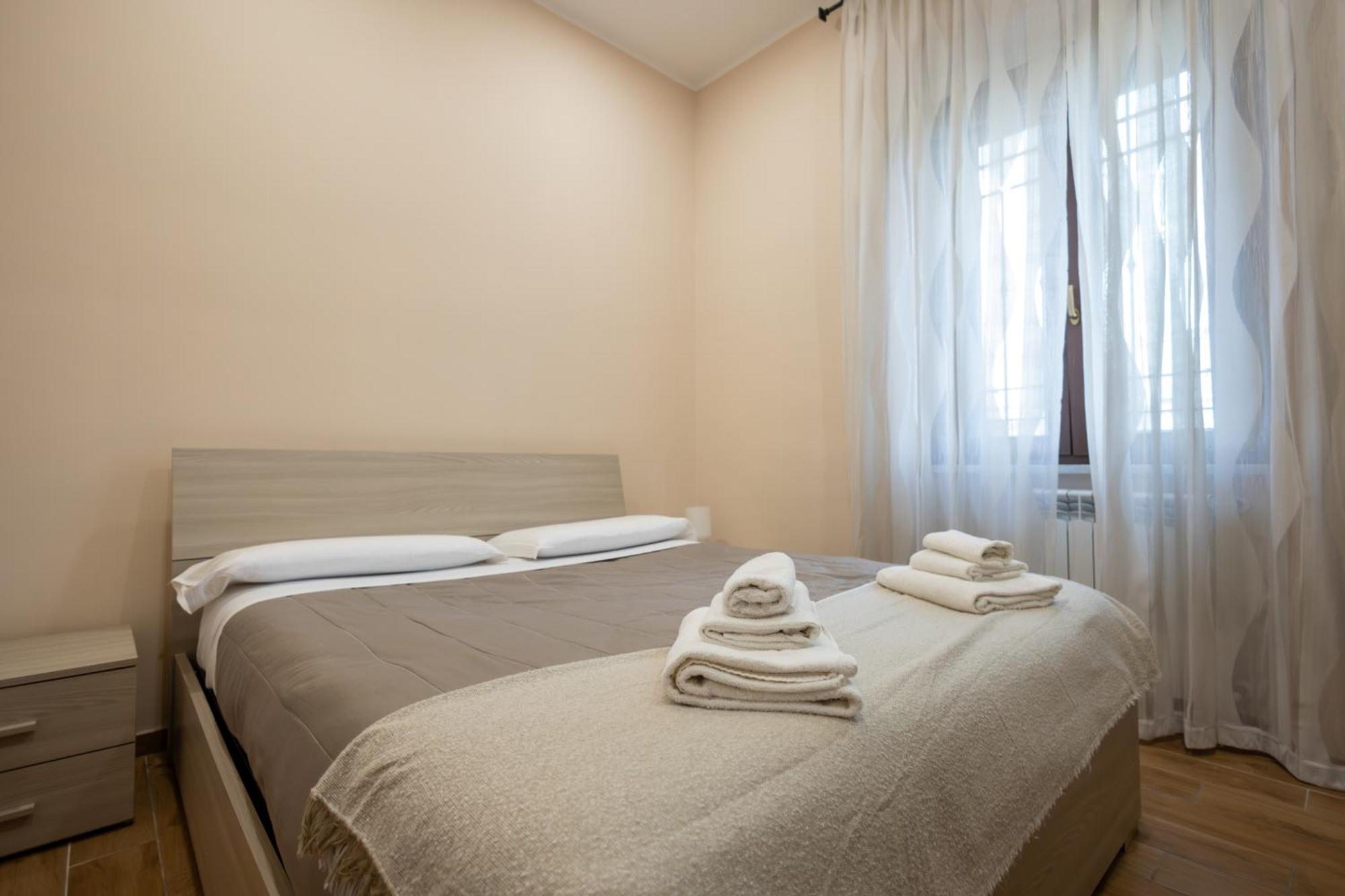 Casa Vacanze Alla Maison Фиумичино Екстериор снимка